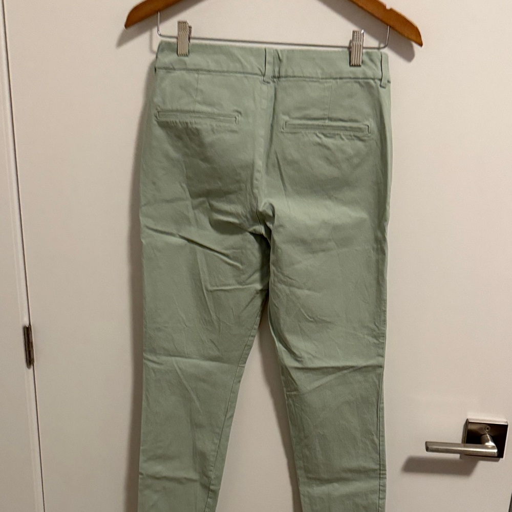 Old Navy Pixie Skinny Pants in Sage Green - Picture 3 of 3